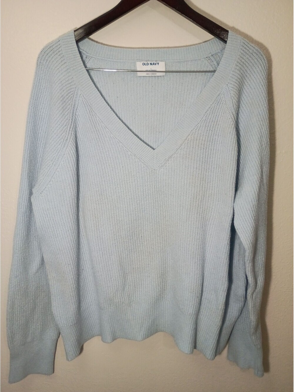 Old Navy Light Blue V-Neck Sweater, Size Large